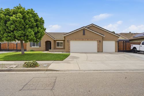 2647 W Tyler Ave, Visalia, CA, 93291-8084 | Card Image