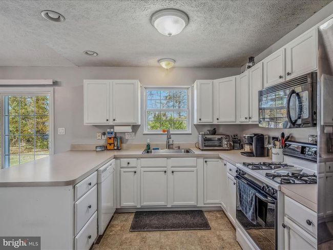 102 Artisan Way, House other with 3 bedrooms, 3 bathrooms and null parking in MARTINSBURG WV | Image 13