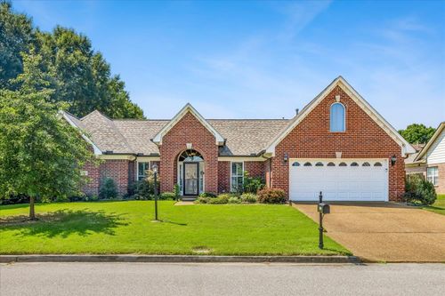 9333 Breakstone Cv, Collierville, TN, 38017-9740 | Card Image