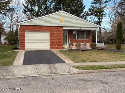 19 Lyford Ct, Toms River, NJ, 08757-6224 | Card Image