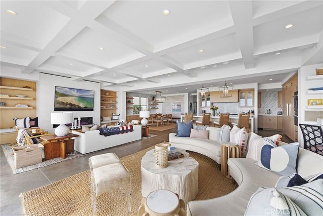 2148 E Oceanfront, House other with 5 bedrooms, 5 bathrooms and 3 parking in Newport Beach CA | Image 15