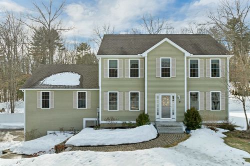 4 Heron Dr, Litchfield, NH, 03052-8065 | Card Image