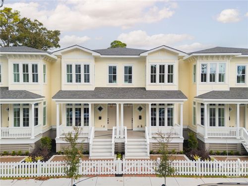 306 W 38th St, Savannah, GA, 31401-8804 | Card Image