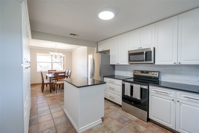 1005 Smirl Dr, House other with 4 bedrooms, 2 bathrooms and null parking in Heath TX | Image 10