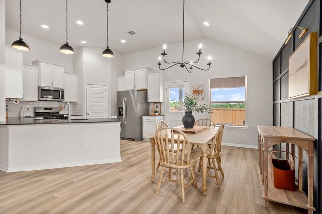 352 Backstays Loop, House other with 4 bedrooms, 3 bathrooms and 5 parking in Kyle TX | Image 11