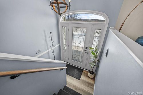 73 Chief Nimham Cir, Carmel, NY, 10512-3627 | Card Image