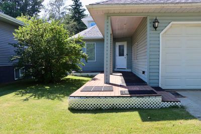 10722 91 St, House detached with 3 bedrooms, 3 bathrooms and 2 parking in Peace River AB | Image 2