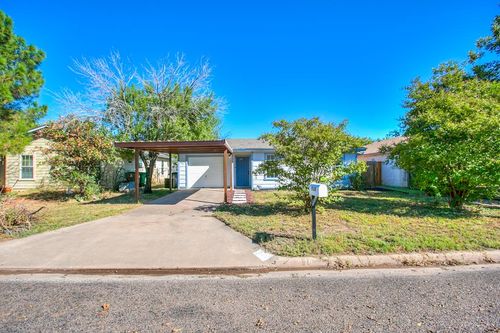 938 E 40th St, San Angelo, TX, 76903-1831 | Card Image