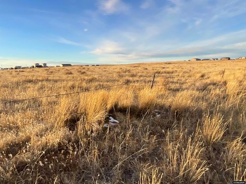 8520 Mohican Rd, Casper, WY, 82601-7496 | Card Image