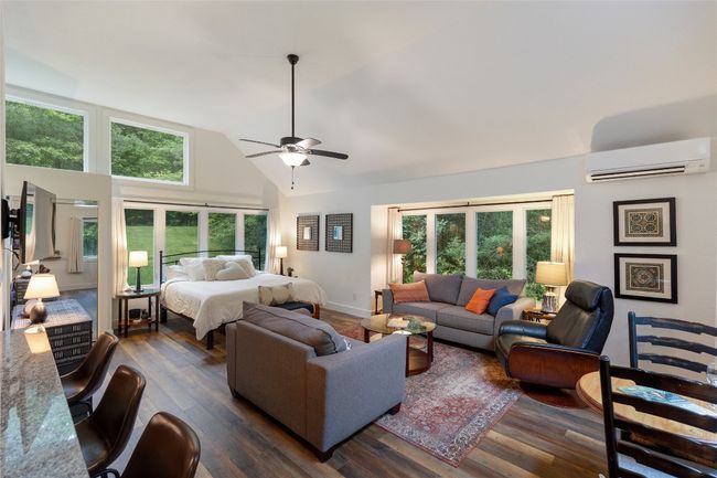 1909 - 260 River Run, Condo with 1 bedrooms, 1 bathrooms and null parking in Sapphire NC | Image 11