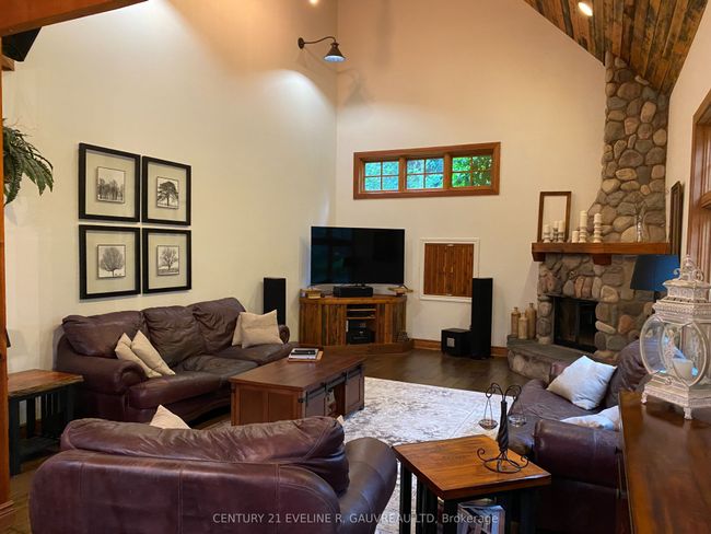 918183 Portage Bay Rd, House other with 4 bedrooms, 3 bathrooms and 20 parking in Cobalt ON | Image 13