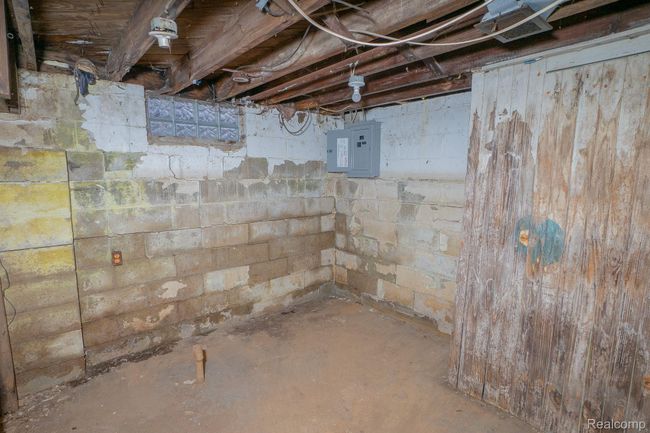 16100 Liberal St, House other with 2 bedrooms, 1 bathrooms and null parking in Detroit MI | Image 17