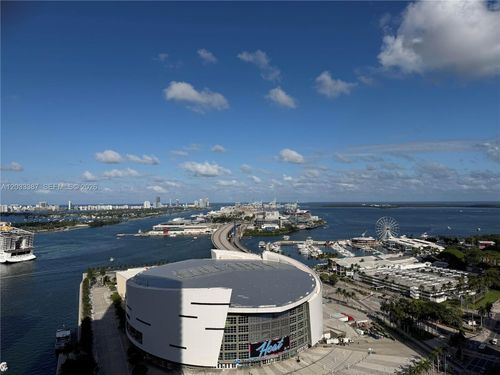 3001-888 Biscayne Blvd, MIAMI, FL, 33132-1550 | Card Image