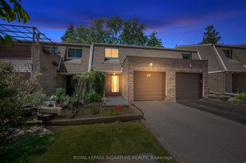 49-7430 Copenhagen Rd, Mississauga, ON, L5N2C4 | Card Image