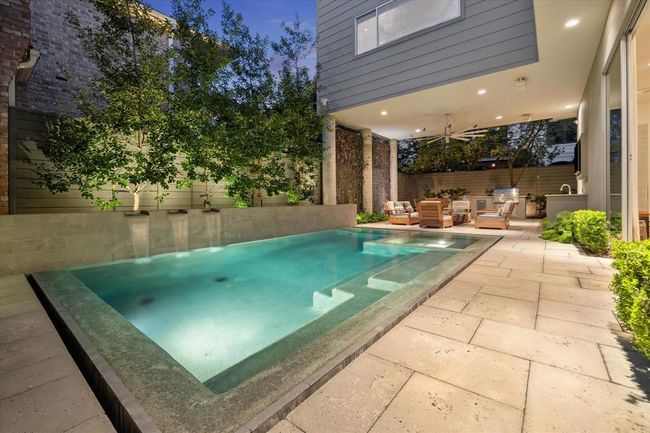 A closer view of the WATER FEATURES and the Pool lighting! | Image 39