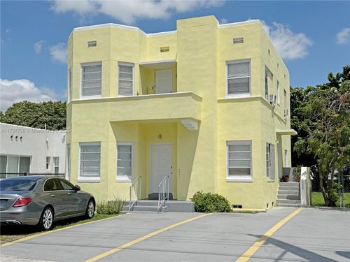 2041 Sw 7th St, Miami, FL, 33135-3311 | Card Image
