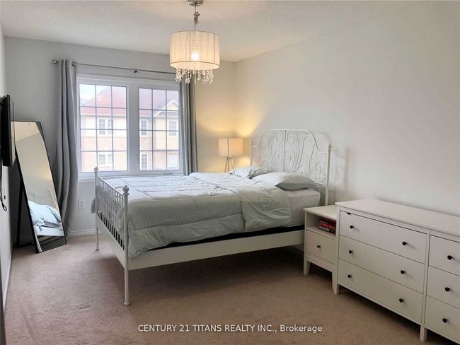 26 Pendrill Way, House attached with 2 bedrooms, 2 bathrooms and 2 parking in Ajax ON | Image 9
