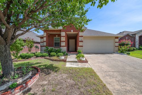 2336 Cavalry Dr, Fort Worth, TX, 76177-7253 | Card Image