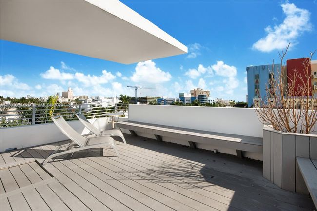 15 - 421 Meridian Ave, Condo with 2 bedrooms, 2 bathrooms and null parking in Miami Beach FL | Image 22