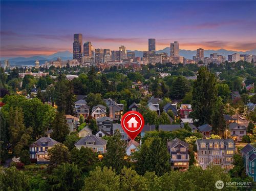 614 35th Avenue, Seattle, WA, 98122 | Card Image