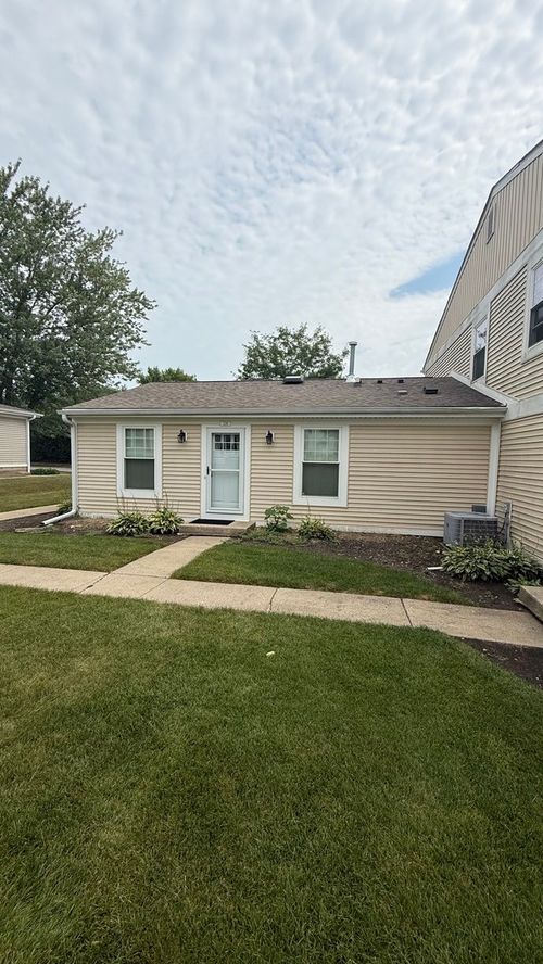 306-306 Russet Way, Vernon Hills, IL, 60061-1924 | Card Image