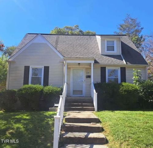224 Seward Ave, Bristol, VA, 24201-3714 | Card Image
