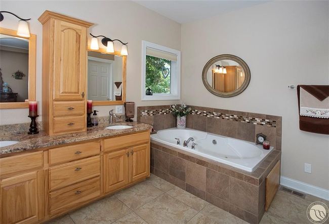 Master Bath | Image 16