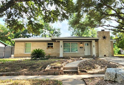 618 Storeywood Dr, San Antonio, TX, 78213-2835 | Card Image