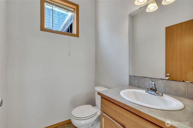 Main Floor 1/2 Bath | Image 22