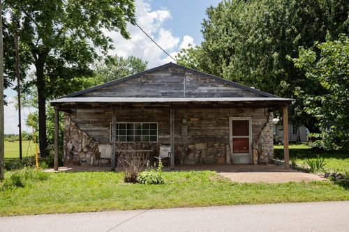 101 Luyster St, Koshkonong, MO, 65692-9524 | Card Image