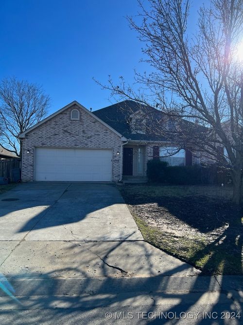 19906 E 45th Street, Broken Arrow, OK, 74014 | Card Image