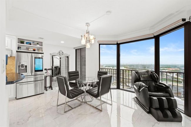 APT-1901 - 3350 Mccue Rd, Condo with 2 bedrooms, 2 bathrooms and null parking in Houston TX | Image 7