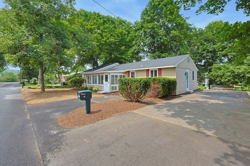 16 Smithville Rd, Spencer, MA, 01562-1610 | Card Image