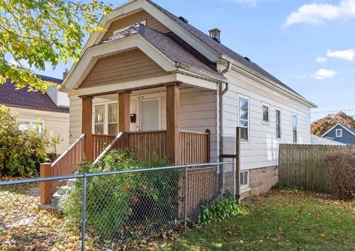 4715 N 39th St, Milwaukee, WI, 53209-5861 | Card Image