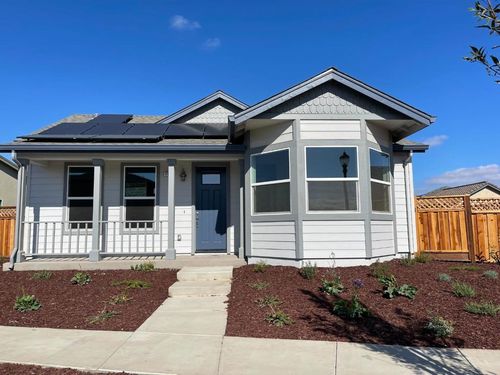 754 Livingston Ave, King City, CA, 93930-3838 | Card Image