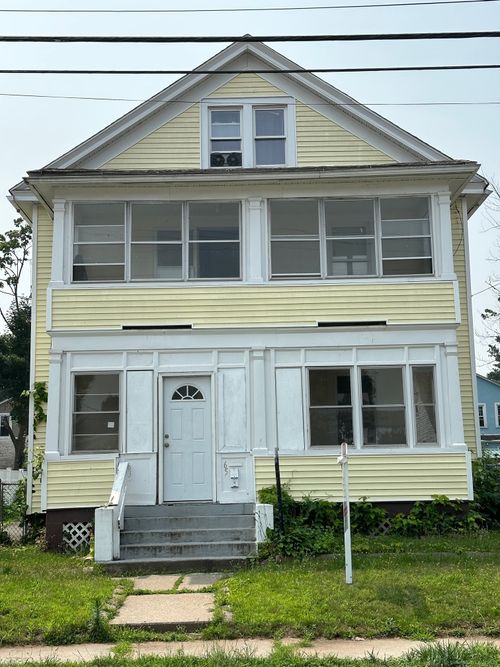 63-65 Euclid St W, Hartford, CT, 06112 | Card Image