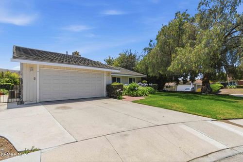 2202 Park Pl, Thousand Oaks, CA, 91362-1717 | Card Image
