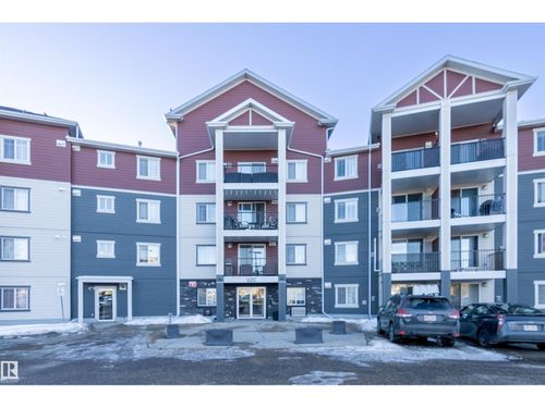 920 156 St Nw, Edmonton, AB, T6R0N6 | Card Image