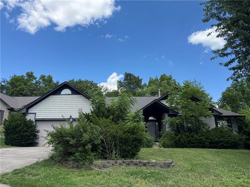 2450 Quail Run Dr, Beavercrk Twp, OH, 45324-8608 | Card Image