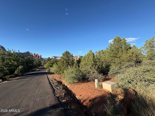 81-220 Sierra Rd, Sedona, AZ, 86336-5569 | Card Image