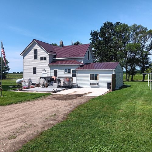 13552 394th Ave, Bath, SD, 57427-5805 | Card Image