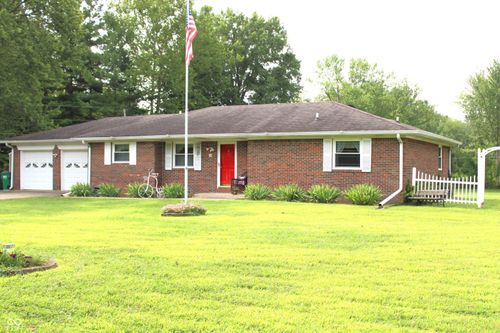 925 Moro Ln, Danville, IN, 46122-8512 | Card Image