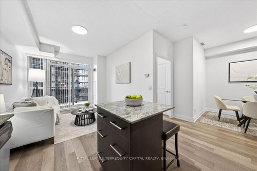 510-85 N Park Rd, Vaughan, ON, L4J0H9 | Card Image