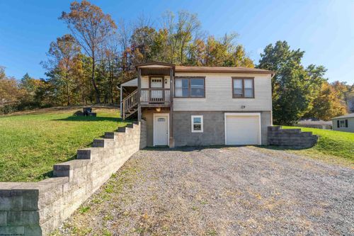 14 Huckleberry Ln, Morgantown, WV, 26508-5231 | Card Image