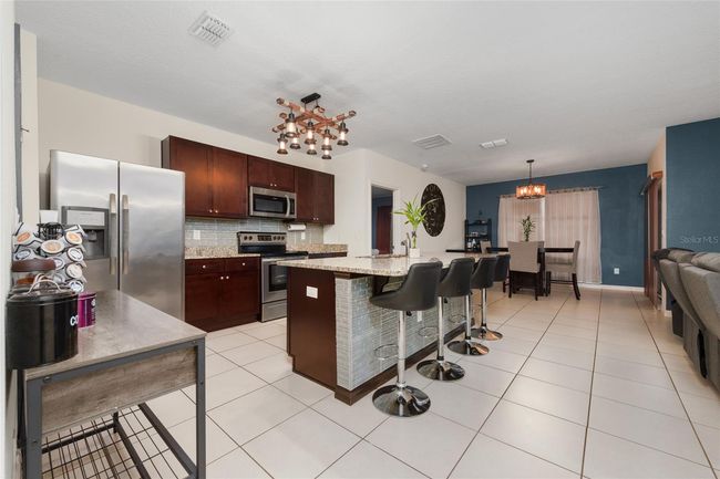 325 Briar Patch Loop, House other with 3 bedrooms, 2 bathrooms and null parking in DAVENPORT FL | Image 5
