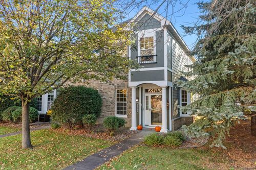 805-15386 Founders Ln, Apple Valley, MN, 55124-6065 | Card Image