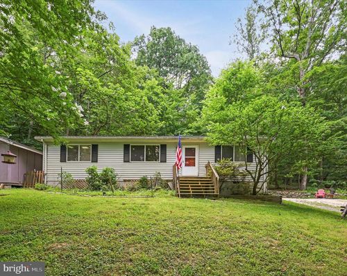 43 Tulip Ct, HARPERS FERRY, WV, 25425-5216 | Card Image