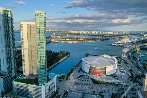 4007-888 Biscayne Blvd, MIAMI, FL, 33132-1550 | Card Image
