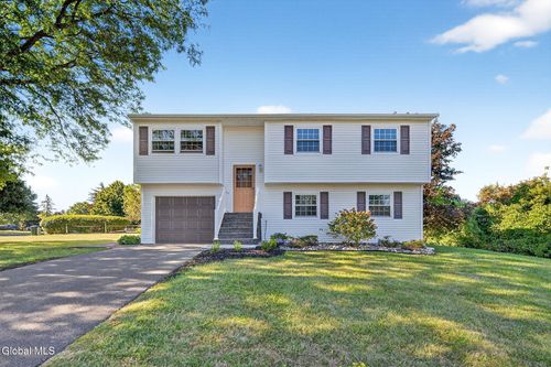 18 Hay Path, Watervliet, NY, 12189-1119 | Card Image