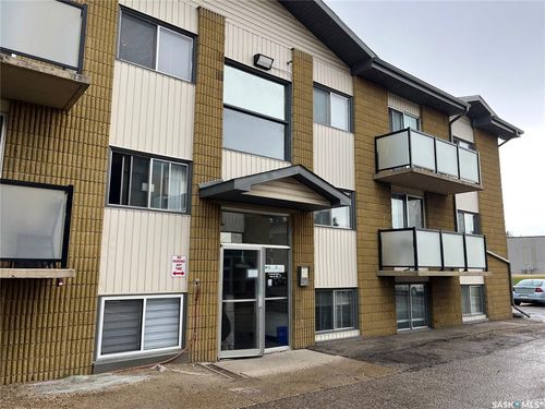 81-3 Columbia Drive, Saskatoon, SK, S7K1E3 | Card Image